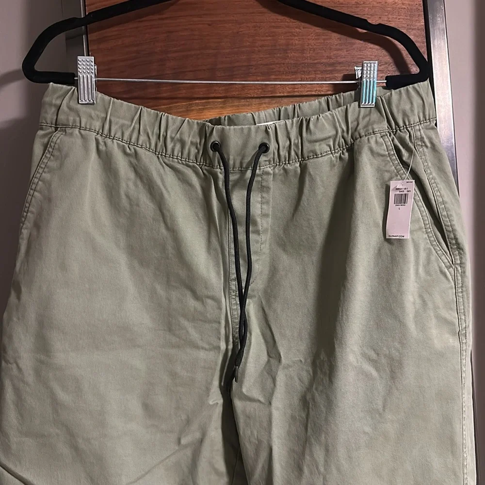 NWT Old Navy built-in flex modern joggers - Picture 2 of 3